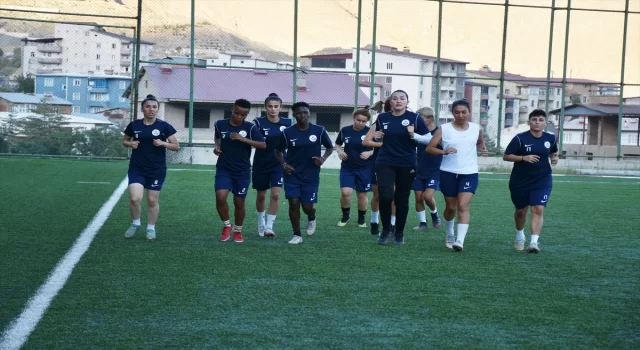 Hakkarigücü Kadın Futbol Takımı, yeni transferleriyle güçleniyor