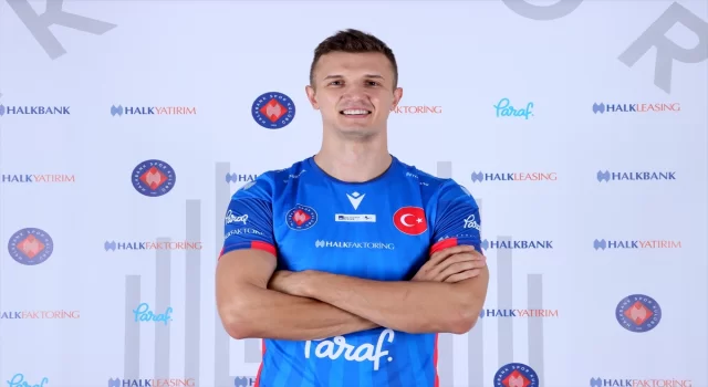 Milli voleybolcu Mert Matic, yeni sezonda da Halkbank forması giyecek