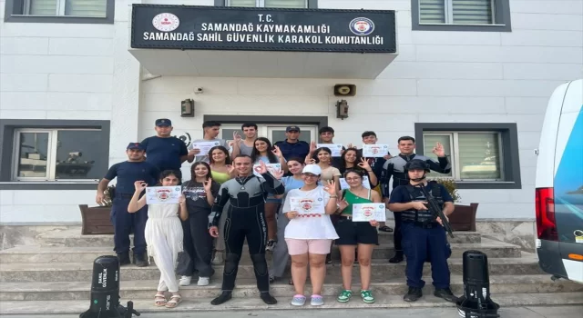 Hatay’da depremzede öğrenciler, Sahil Güvenlik ekipleriyle dalış yaptı