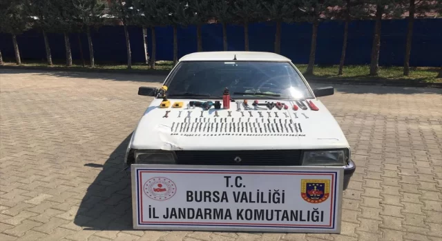 Bursa’da trafik işaret levhalarını çalan 3 sanık tutuklandı