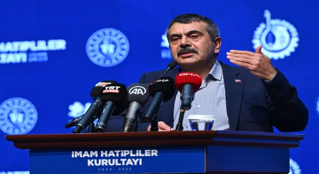 Bakan Tekin, Uşak’taki ÖNDER 20. İmam Hatipliler Kurultayı’nda konuştu: