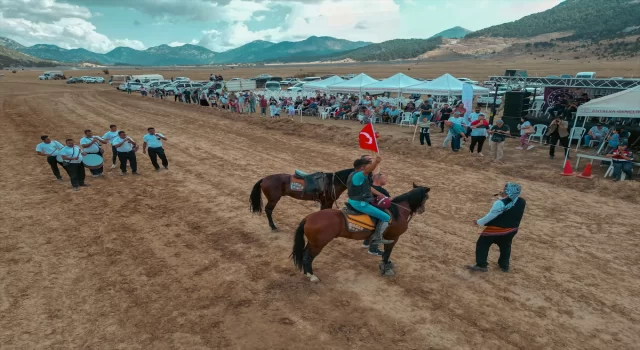 Antalya’da ”Geleneksel İbradı Üzüm Festivali” sona erdi 