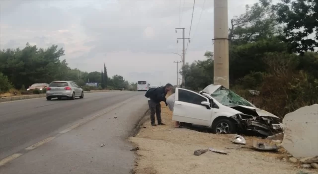 Bodrum’da kontrolden çıkıp beton direğe çarpan otomobilin sürücüsü öldü