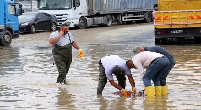 GÜNCELLEME  İstanbul’da sel ve su baskınları meydana geldi