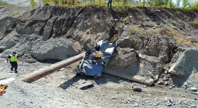 Malatya’da dere yatağına devrilen otomobildeki 4 kişi öldü