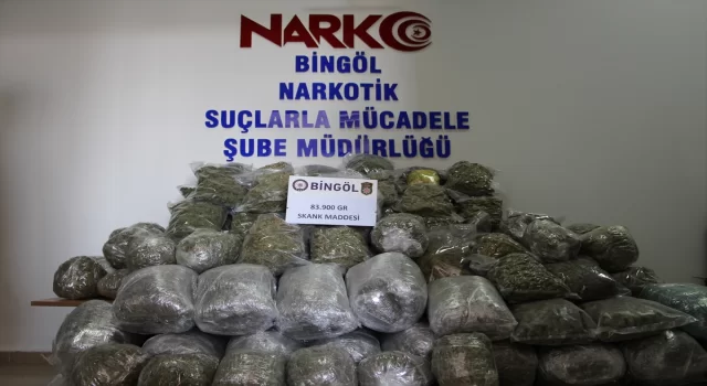 Bingöl’de 83 kilo 900 gram esrar ele geçirildi