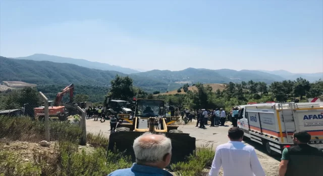 GÜNCELLEME 2  Kahramanmaraş’ta freni boşalan kamyon cenaze için toplanan kişilerin arasına daldı