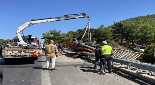 İzmir’de iki otomobile çarparak takla atan otomobilin sürücüsü öldü