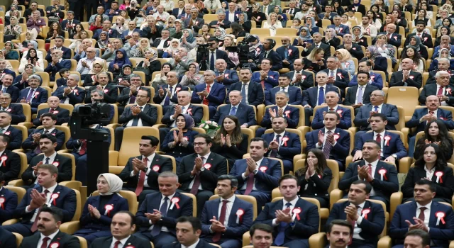 Cumhurbaşkanı Erdoğan: ”Sözde milletvekili ama terörist müsveddesi Mehmetçiğime nasıl hakaretler ediyor. Gereken dersi devlet olarak da yargı olarak da verme mükellefiyetimiz var.”