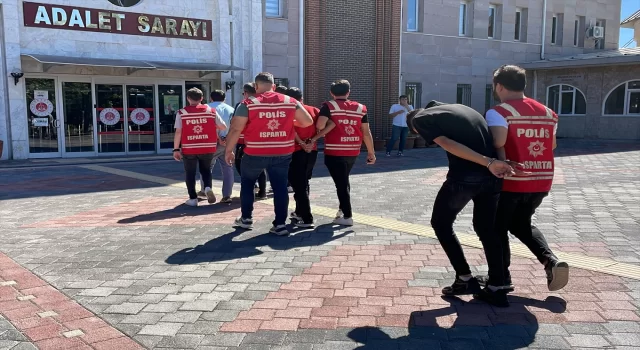 Isparta’da telefon dolandırıcılığından gözaltına alınan 4 şüpheli tutuklandı