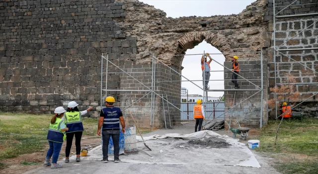 Dünya mirası ”Diyarbakır Surları” restorasyonla geleceğe taşınıyor 