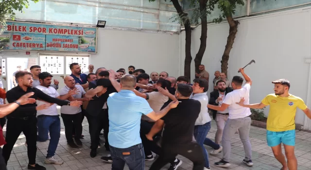 Siirt’te CHP İl Kongresi’nde arbede yaşandı 