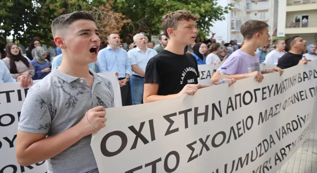 Batı Trakyalı Türklerin, azınlık okulundaki ”dönüşümlü eğitim protestosu” devam ediyor