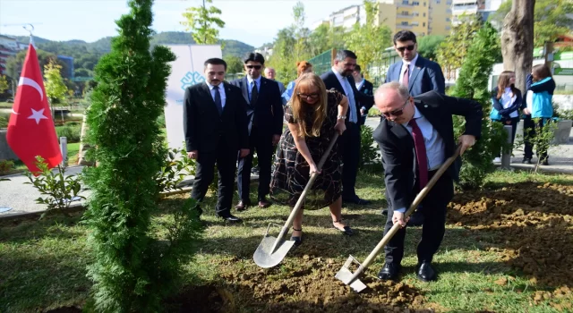 Türkiye Maarif Vakfı, Arnavutluk’ta ağaç dikimi etkinliğine katıldı