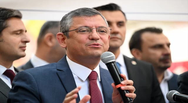 CHP Genel Başkan adayı Özel, İzmir’de partililerle bir araya geldi: