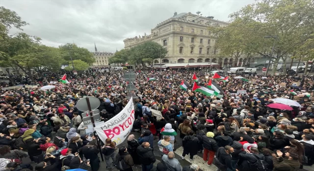 Paris’te yasağa rağmen Filistin’e destek gösterisi düzenleniyor