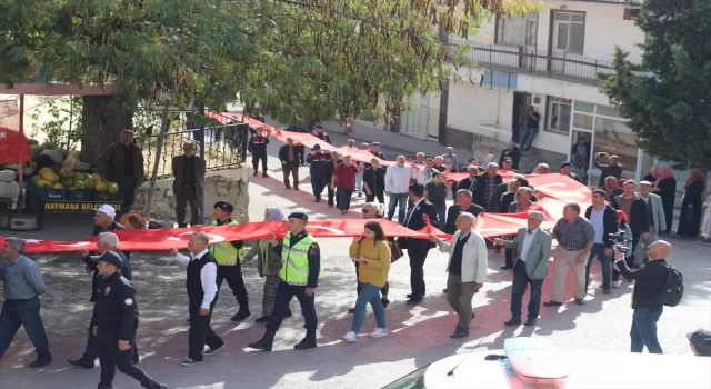 Ankara Haymana’da Cumhuriyet Bayramı 4 bin 447 metrelik Türk bayrağıyla kutlandı