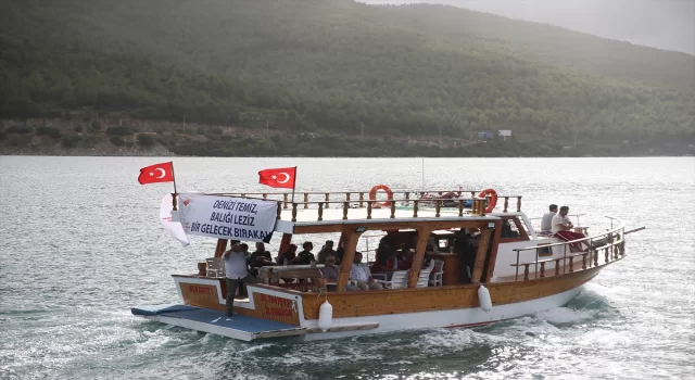 Bodrum’da deniz dibi ve kıyı temizliğinde yaklaşık 15 ton atık toplandı