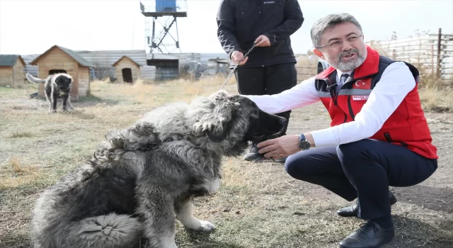 Bakan Yumaklı, AK Parti Kars İl Başkanlığı’nda konuştu: