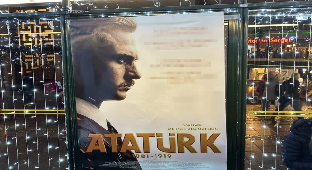 İsveç’te terör örgütü PKK/YPG yandaşlarından ”Atatürk” film afişleri üzerinden provokasyon