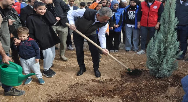 Siirt, Batman, Şırnak, Elazığ ve Mardin’de binlerce fidan toprakla buluşturuldu 