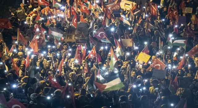 Ankara’da Gazze’de hayatını kaybeden çocuklar için yürüyüş düzenlendi