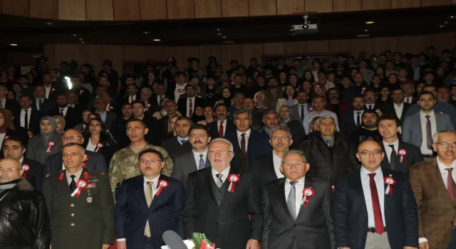 AK Parti Genel Başkanvekili Elitaş, Kayseri’de Öğretmenler Günü programına katıldı