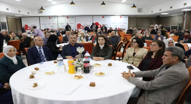 HEDEP Eş Genel Başkanı Oruç, İzmir’de ”Halk Buluşması”na katıldı