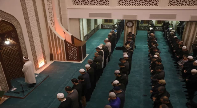 Diyanet İşleri Başkanı Erbaş, Rize’de ”Sabah Namazında Dualarda Buluşuyoruz” programına katıldı: