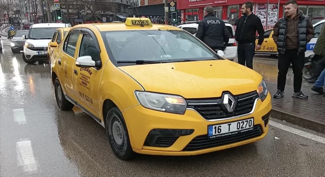 Bursa’da bindiği taksinin şoförünü bıçakla yaralayan sanık yakalandı