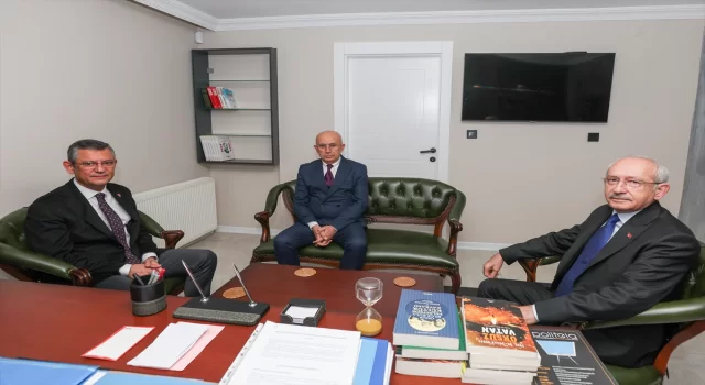 CHP Genel Başkanı Özel, Kılıçdaroğlu’nu ziyaret etti