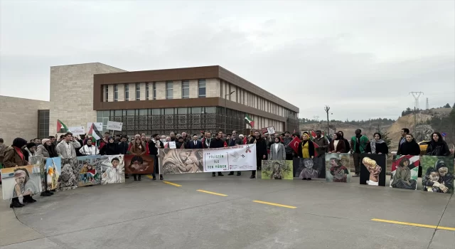 Hitit Üniversitesi akademisyen ve öğrencileri İsrail’i protesto etti