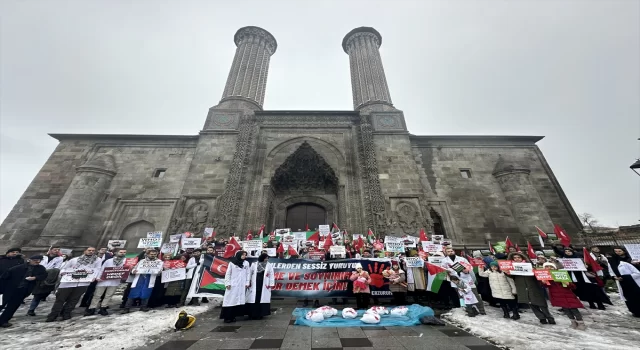 Erzurum’da doktorlar Gazze için sessiz yürüyüş gerçekleştirdi