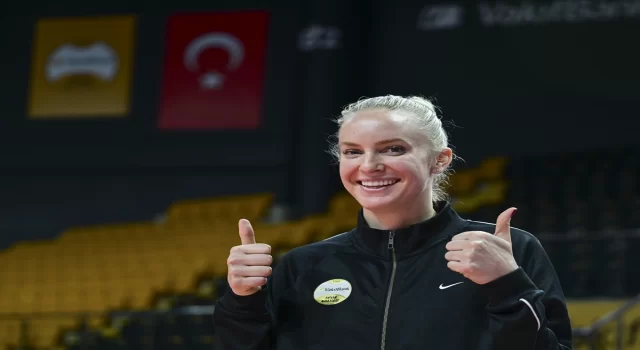 VakıfBank’ın ABD’li smaçörü Frantti, yeni takımında başarılara odaklandı