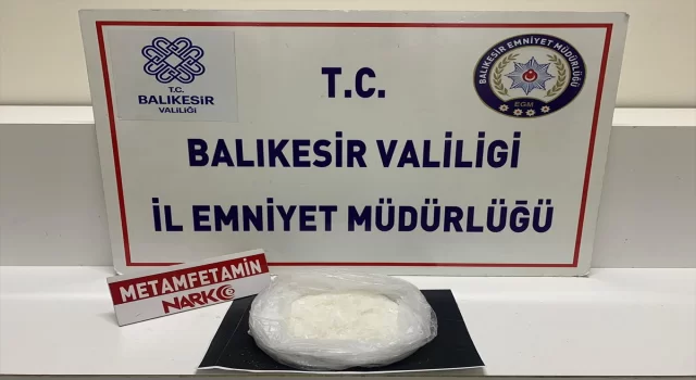 Balıkesir’de otomobilin direksiyon haznesine gizlenmiş uyuşturucu ele geçirildi