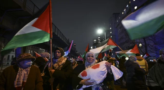 Almanya’da İsrail’in Gazze’ye yönelik saldırıları protesto edildi