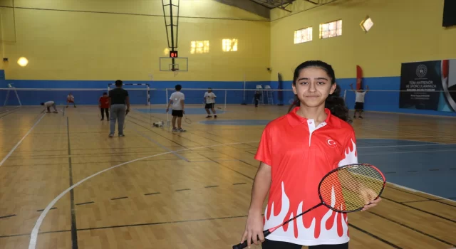 Ağrı’da yaygınlaşan badminton sporu beraberinde başarıyı da getiriyor