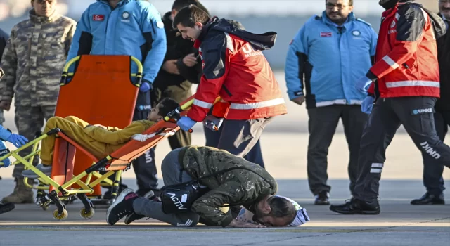 Gazzeli hastaları taşıyan bugünkü ikinci askeri uçak da Ankara’ya indi