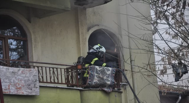 Kırklareli’nde bir apartmanın 2. katında çıkan yangın söndürüldü