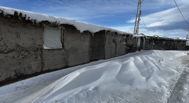 Iğdır’ın yüksek kesimlerinde tipi ve fırtına etkili oluyor