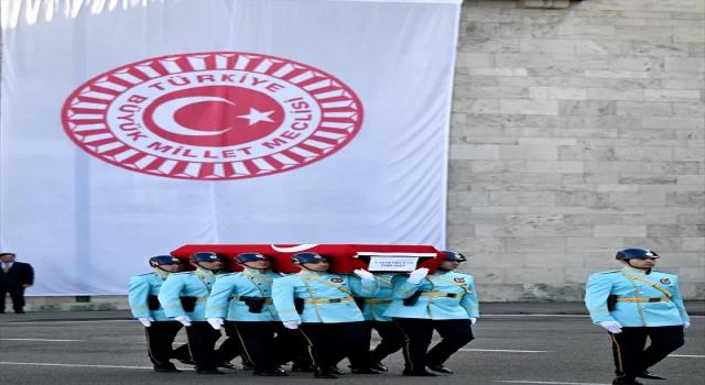 Eski bakanlardan Yaşar Okuyan için Meclis’te cenaze töreni düzenlendi