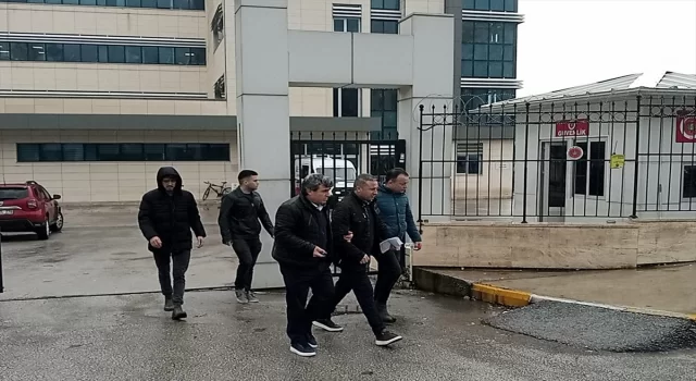 Antalya’da motosikletle hafif ticari aracın çarpışması sonucu 1 kişi hayatını kaybetti