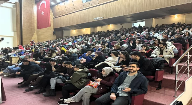 Türkiye’nin ilk uzay yolcusu Gezeravcı’nın yer aldığı Ax3 misyonunun yolculuğu Aksaray Bilim Merkezi’nde izlendi