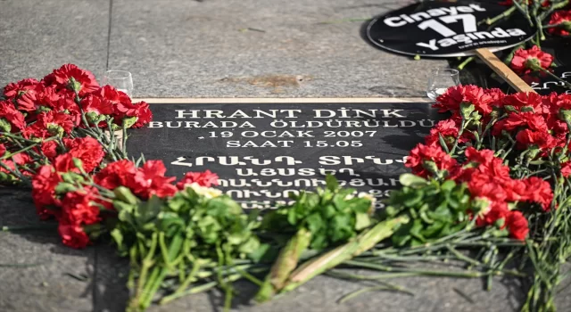 Gazeteci Hrant Dink’e, cinayetin 17. yılında Agos gazetesi önünde anma