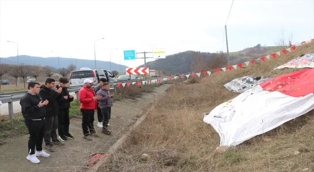 Samsunspor kafilesinin 35 yıl önce geçirdiği trafik kazasında ölenler, kaza yerinde anıldı