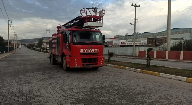 Osmaniye’de tekstil fabrikasında çıkan yangın söndürüldü