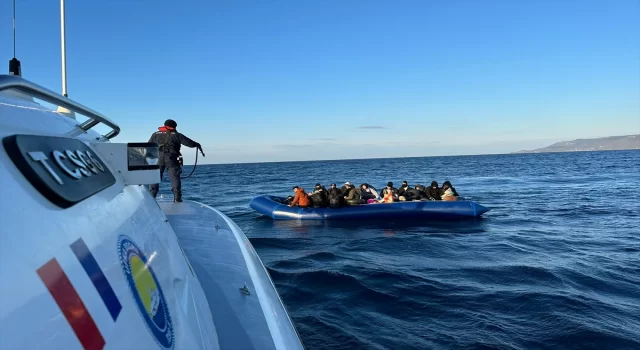 Çanakkale açıklarında 33 düzensiz göçmen yakalandı