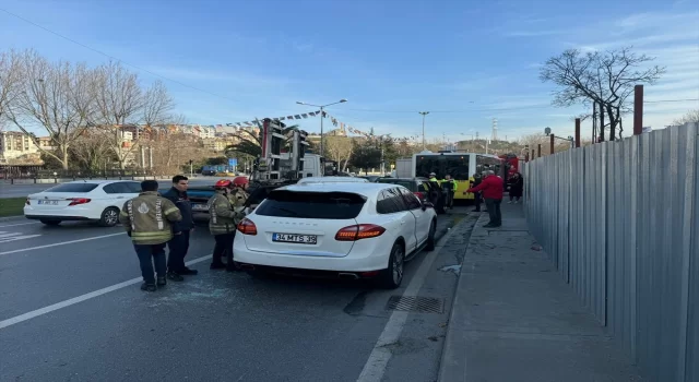 Beyoğlu’nda zincirleme trafik kazası