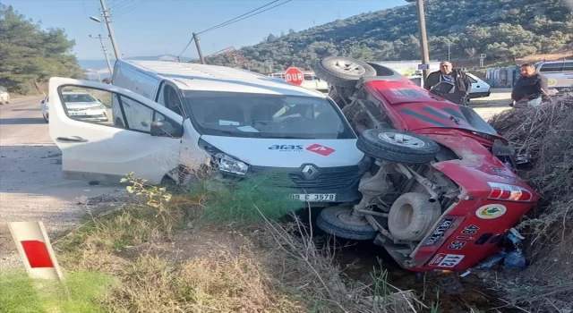 Muğla’da kamyonetle çarpışan yangına müdahale aracındaki 2 kişi yaralandı