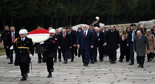 Arnavutluk Başbakanı Rama, Anıtkabir’i ziyaret etti